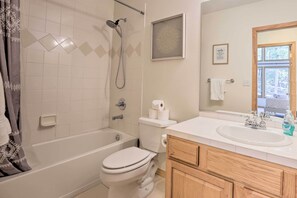 Shower - Spacious Evergreen Home w/ Picturesque Views (Evergreen)