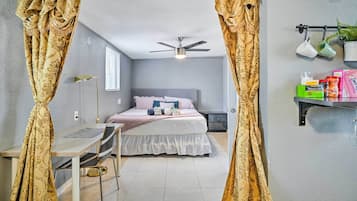 Apartment (0 Bedroom) | Interior