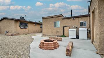 Apartment (0 Bedroom) | Interior