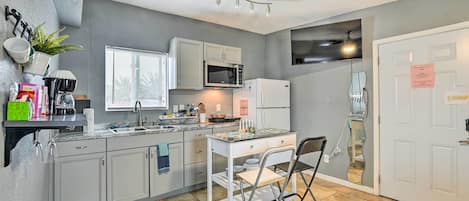 Apartment (0 Bedroom) | Interior