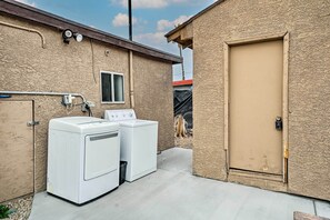 Apartment (0 Bedroom) | Interior