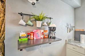 Apartment (0 Bedroom) | Interior