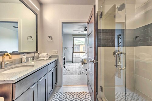 3 Mi to Dillon Reservoir: Condo w/ Balcony!