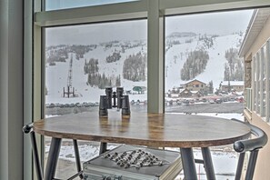 Interior - Luxe Brian Head Escape w/ Hot Tub & Mtn Views (Brian Head)