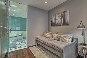 Apartment (2 Bedrooms) | Interior - Luxe Brian Head Escape w/ Hot Tub & Mtn Views (Brian Head)