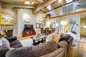 Apartment (3 Bedrooms) | Front of property - 1 Mi to Diamond Peak Ski Resort: Condo w/ Pool (Incline Village)