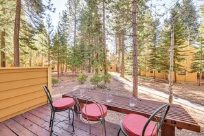Interior - Corner-unit Condo w/ Grill: Walk to Lake Tahoe! (Incline Village)