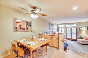 Interior - Corner-unit Condo w/ Grill: Walk to Lake Tahoe! (Incline Village)