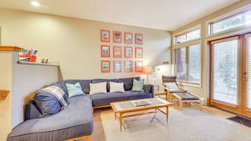 Appartement (2 Bedrooms) | Coin séjour | Télévision, cheminée, lecteur de DVD
