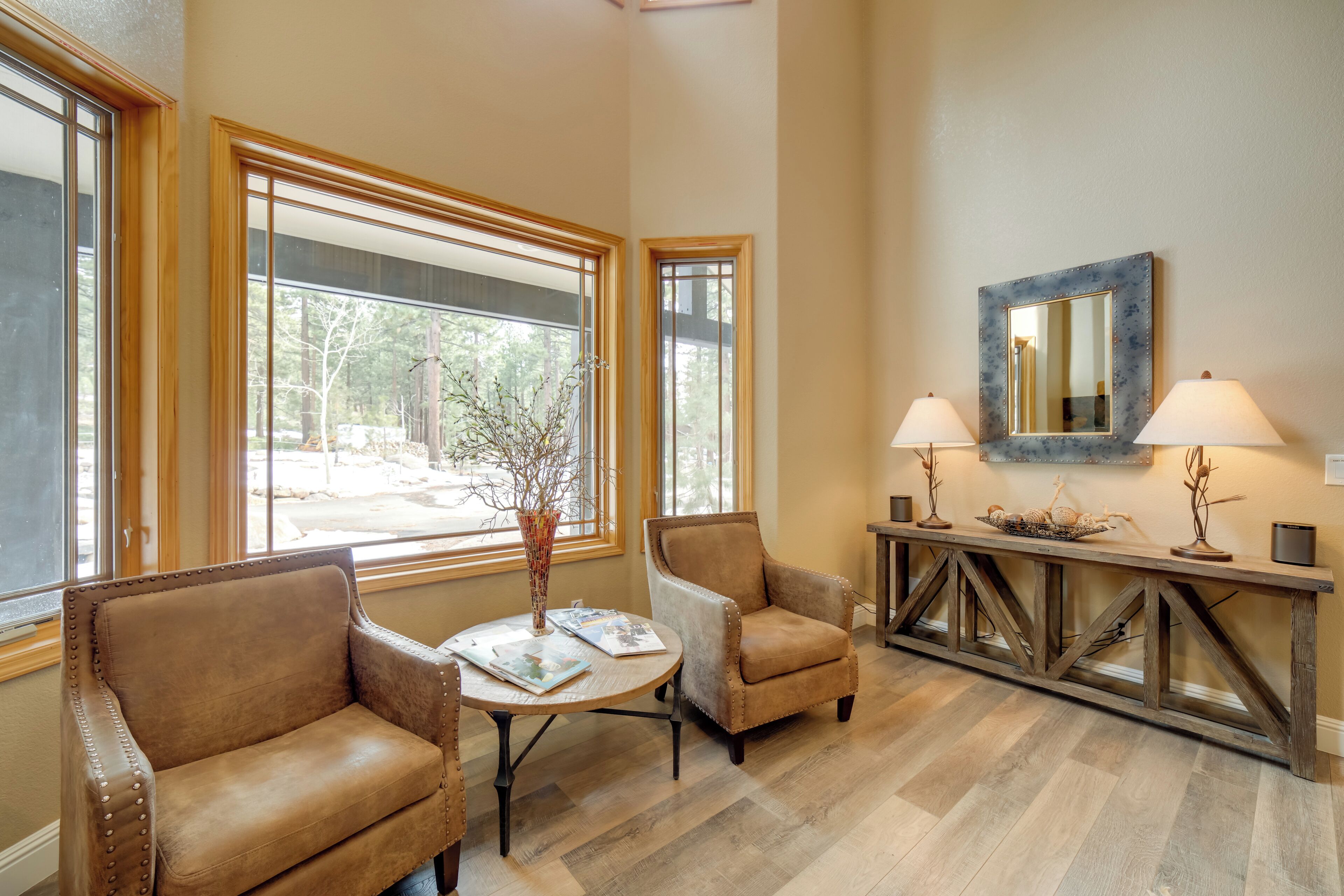 House (5 Bedrooms) | Interior