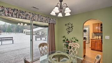 House (3 Bedrooms) | Bahagian dalam