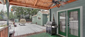 Packwood Getaway w/ Game Room, Grill & Patio