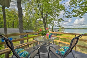 Cottage (4 Bedrooms) | Interior - 'northern Nights Beachfront Cottage' in Kalkaska (Kalkaska)