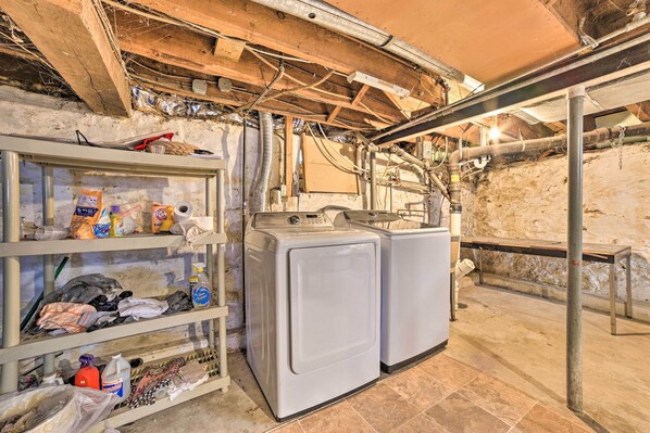 Rumah (4 Bedrooms) | Interior