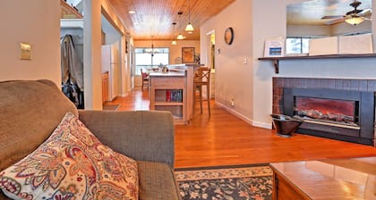Lake Tahoe Mountain Condo < 2 Mi to Nevada Beach!