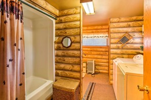 Rumah (2 Bedrooms) | Interior