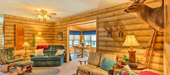 Cozy Lake Nebagamon Cabin 15 Minutes to the Lake!