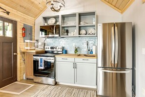 Cottage (2 Bedrooms) | Interior