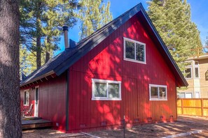 House (3 Bedrooms) | Interior - South Lake Tahoe Cabin ~ 7 Mi to Ski Resort! (South Lake Tahoe)