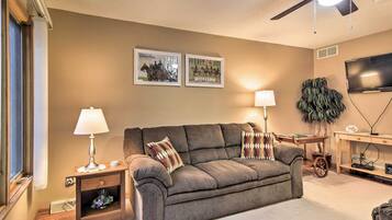 Apartment (1 Bedroom) | Interior