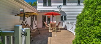 Serene Orchard Park Apartment: Large Yard & Patio!