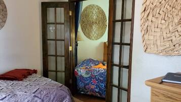 2 chambres, fer et planche à repasser, Wi-Fi, literie fournie