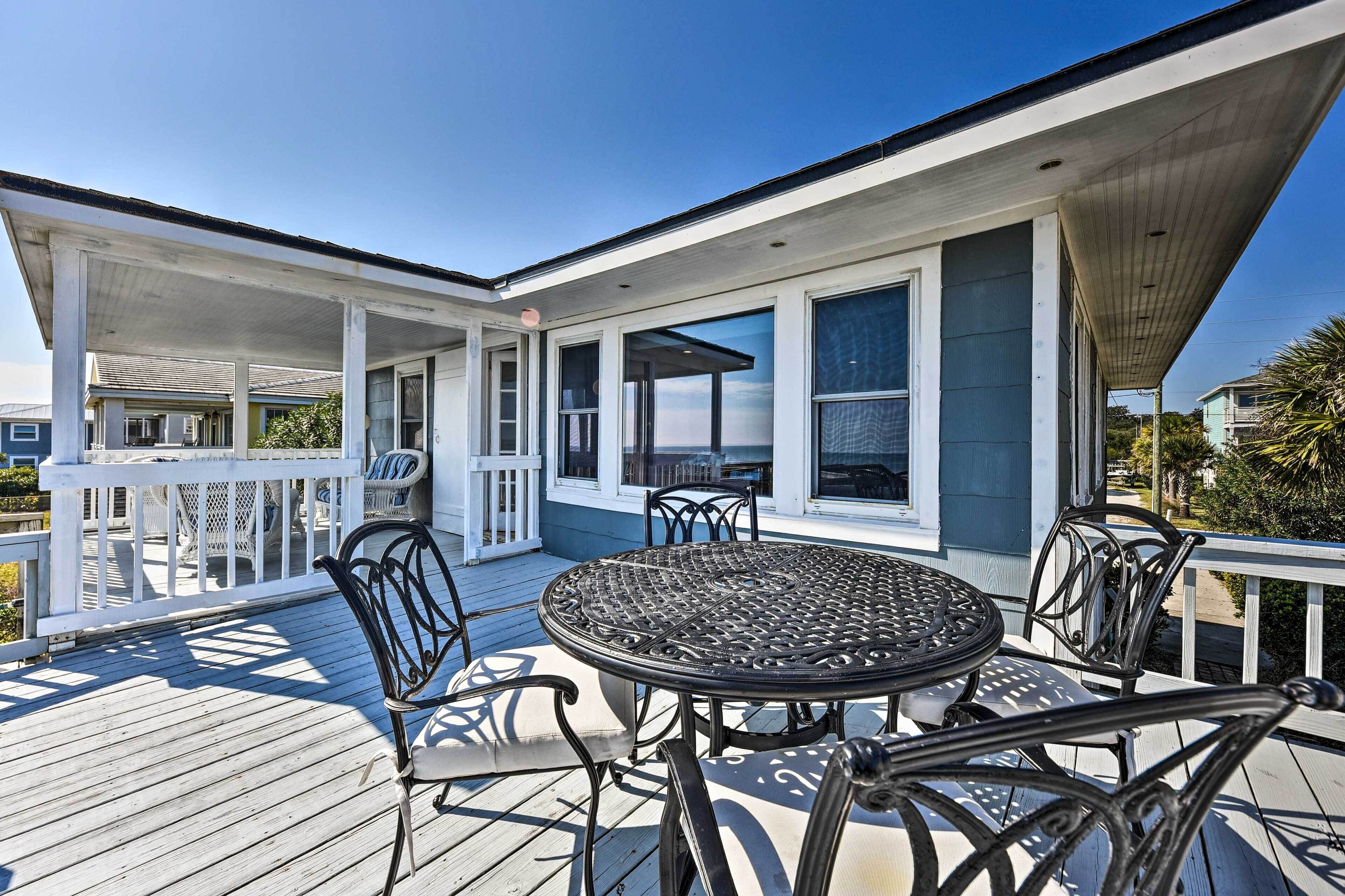 House (5 Bedrooms) | Interior