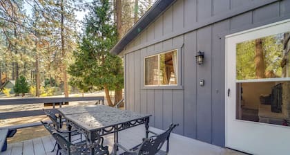Graeagle Vacation Rental Cabin w/ Game Room!