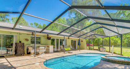 Lovely Crystal River Home w/ Lanai & Pool!