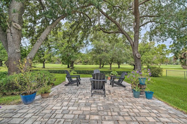 Crystal River Gem Near Three Sisters Springs! - Crystal River, FL