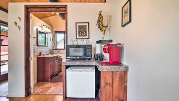 Apartment (0 Bedroom) | Interior