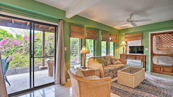 Apartamento (1 Bedroom) | Zona de estar | Una televisión