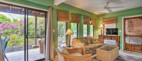 Departamento (1 Bedroom) | Área de sala de estar | Televisión