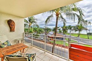 Apartment (1 Bedroom) | Front of property - Condo w/ Private Lanai, Ocean View & On-site Pool! (Kihei)