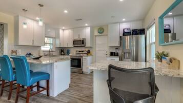 Apartment (2 Bedrooms) | Bahagian dalam