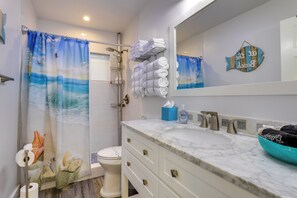 Apartment (2 Bedrooms) | Interior - Siesta Key Dream Inn Vacation Rental Near Village! (Siesta Key)