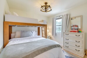 Interior - Santa Rosa Beach Townhome: Patio, Walk to Beach! (Santa Rosa Beach)