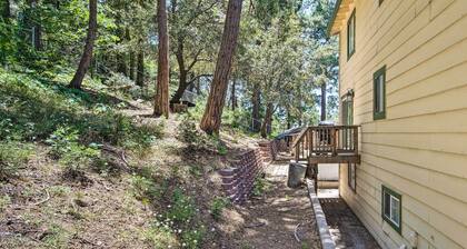 Cozy Crestline Getaway ~ 2 Mi to Lake Gregory