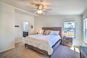 ハウス (3 Bedrooms) | 3 室のベッドルーム、アイロン / アイロン台、ベビーベッド (無料)、ベッドシーツ