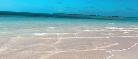 Camastros y toallas de playa