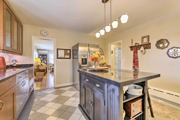 House (3 Bedrooms) | Private kitchen | Microwave, oven, stovetop, dishwasher - Hadley Vacation Rental 24 Mi to Springfield! (Hadley)