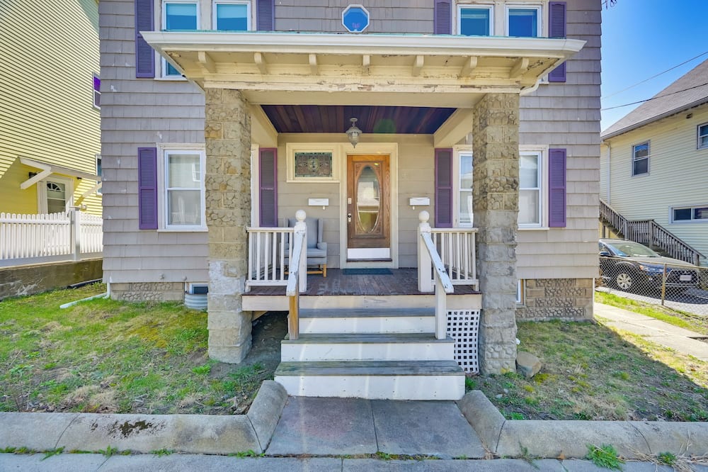 Boston Area Vacation Rental 3 Mi to Airport! - Lower Mills, MA