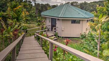 Apartemen (0 Bedroom) | Bagian depan properti