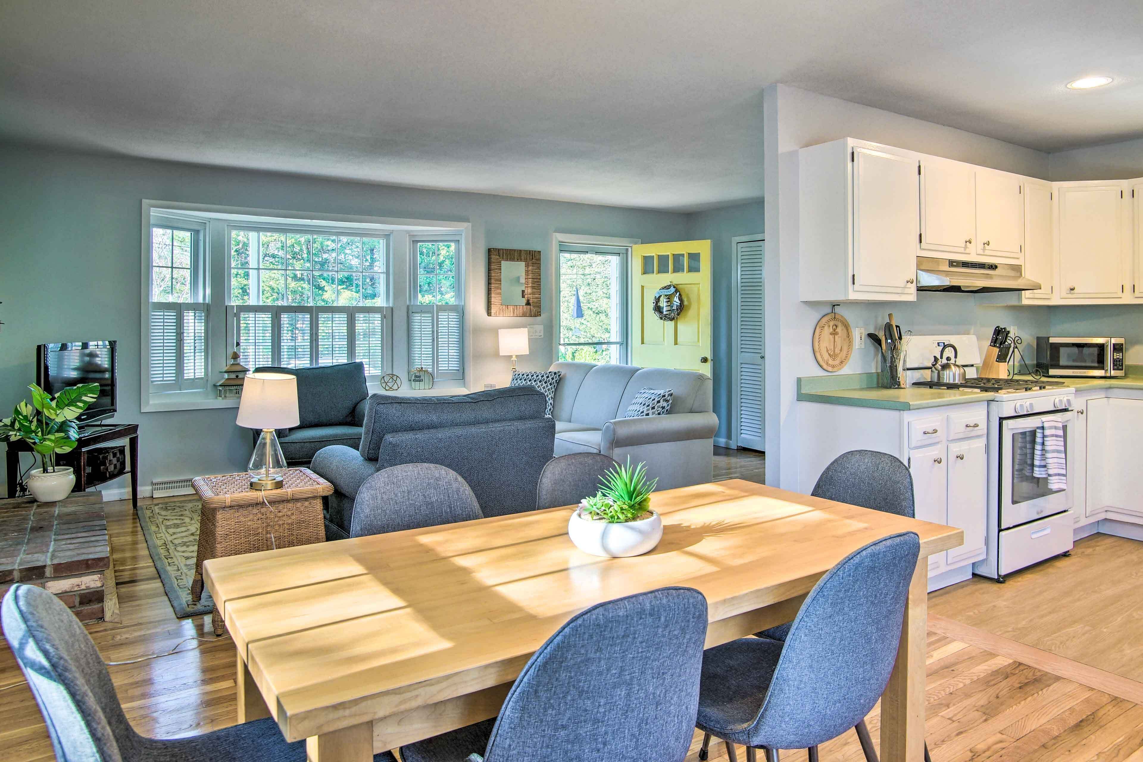 House (2 Bedrooms) | Interior