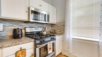 Apartment (1 Bedroom) | Interior