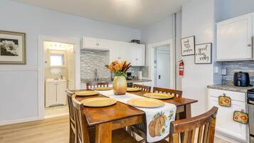 Apartment (1 Bedroom) | Interior