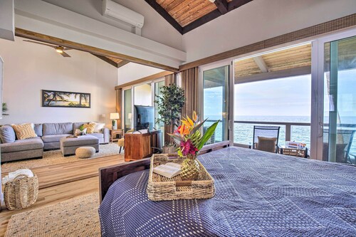 Airy Oceanfront Kailua-kona Gem w/ Community Pool