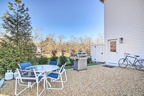 Apartment (2 Bedrooms) | Interior - Modern Apt Near Martha's Vineyard Beaches! (Oak Bluffs)