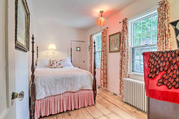 House (5 Bedrooms) | Interior - Charming Nineteenth-century Cape Code Escape (Centerville)