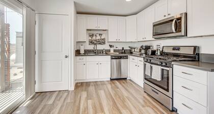 Yucca Valley Oasis w/ Hot Tub, Near Joshua Tree!